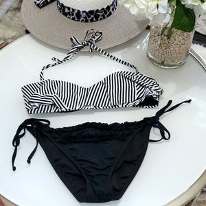 Womens 2-piece Bikini 👙sz.M Guess bottoms